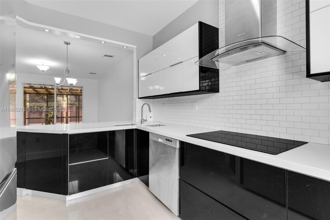 30 SE 6th Rd in Homestead, FL - Building Photo