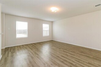 25388 Claremont Hills Ln in Porter, TX - Building Photo - Building Photo