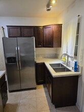 770 E 12th St in Pomona, CA - Building Photo - Building Photo