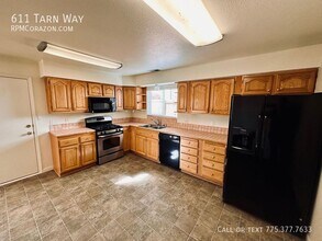 611 Tarn Way in Reno, NV - Building Photo - Building Photo