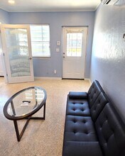 921 Ridgewood Ave in Daytona Beach, FL - Building Photo - Building Photo