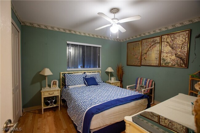 1813 SW 26th St in Cape Coral, FL - Foto de edificio - Building Photo