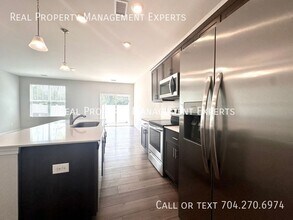 58 Woodsdale Pl SE in Concord, NC - Building Photo - Building Photo
