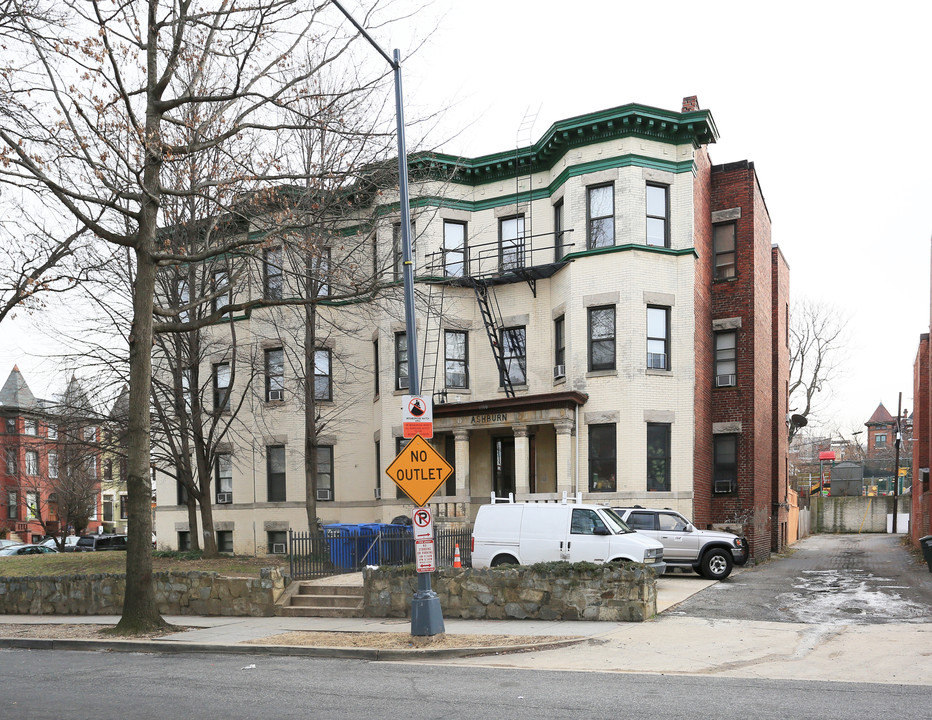 1300 Harvard St NW in Washington, DC - Building Photo