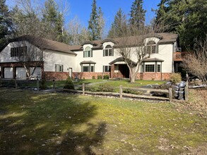 3101 Williams Hwy in Grants Pass, OR - Foto de edificio - Building Photo