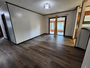 7713 Widdecomb Rd in Powell, TN - Building Photo - Building Photo
