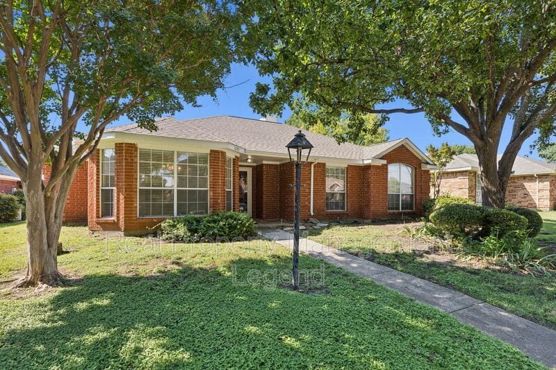 10971 Castle Dr in Frisco, TX - Building Photo