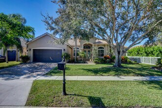 21707 Abington Ct in Boca Raton, FL - Foto de edificio - Building Photo
