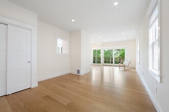 97 Fayerweather St in Cambridge, MA - Building Photo - Building Photo