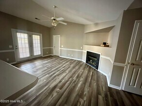 2217 Locksley Woods Dr in Greenville, NC - Building Photo - Building Photo