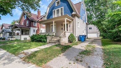 823 Dewey Ave in Ann Arbor, MI - Building Photo - Building Photo