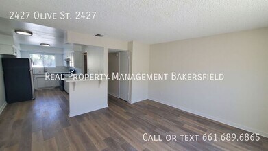 2427 Olive St in Bakersfield, CA - Building Photo - Building Photo