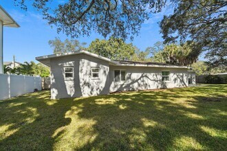4802 W Longfellow Ave in Tampa, FL - Building Photo - Building Photo
