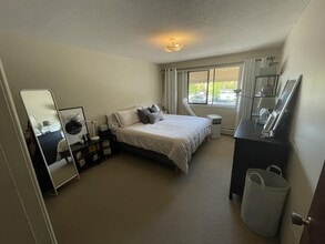 1310-1356 56 St in Delta, BC - Building Photo - Building Photo