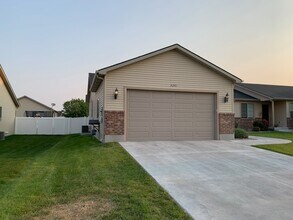 4241 Liberty Dr in Ammon, ID - Building Photo - Building Photo