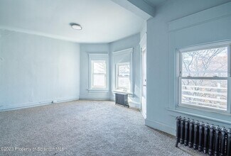 318 Taylor Ave in Scranton, PA - Building Photo - Building Photo