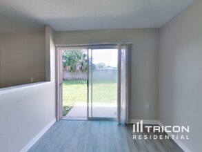 7312 Lawn Tennis Ln in Jacksonville, FL - Building Photo - Building Photo