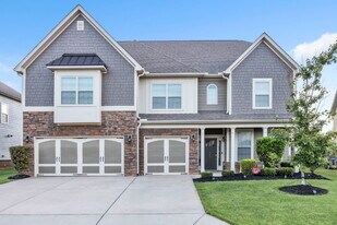 306 Glencairn Ct in Simpsonville, SC - Building Photo