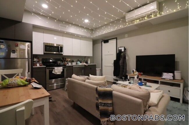 100 Hemenway St in Boston, MA - Building Photo - Building Photo