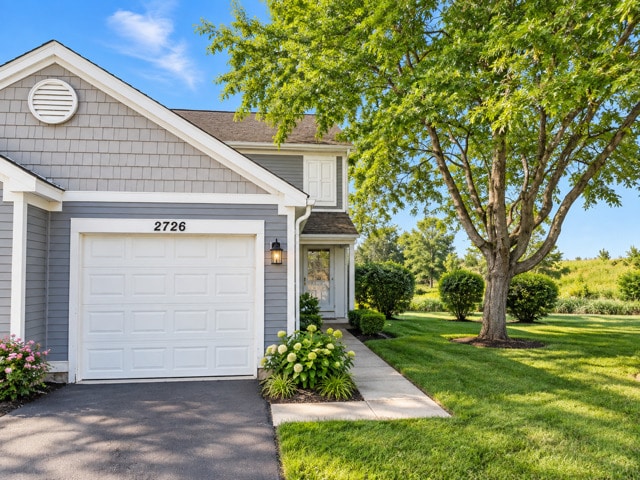 property at 2726 Yorkshire Ct