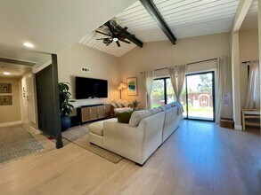 6335 Lake Apopka Pl in San Diego, CA - Building Photo - Building Photo