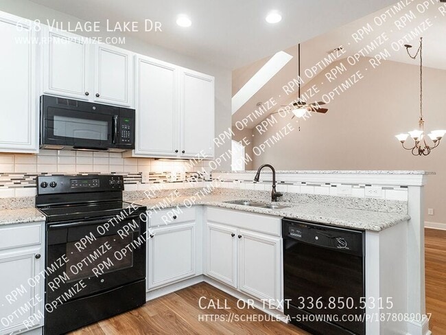 638 Village Lake Dr in Mebane, NC - Building Photo - Building Photo