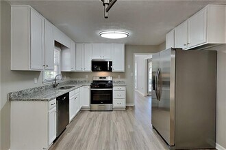 3 Maplelake Dr in Acworth, GA - Building Photo - Building Photo