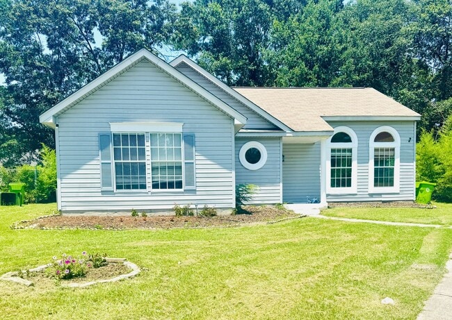 property at 11 Creekfield Ct