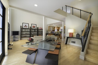 350 E Mission St-Unit -UNIT 203 in San Jose, CA - Building Photo - Building Photo