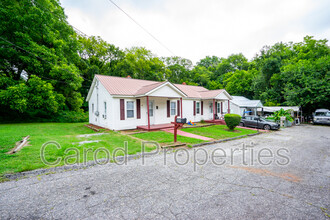 304 E 1st St in Lexington, NC - Foto de edificio - Building Photo