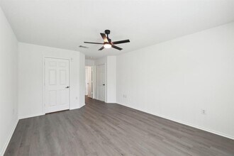 2403 Andrea Woods Cove in Austin, TX - Building Photo - Building Photo