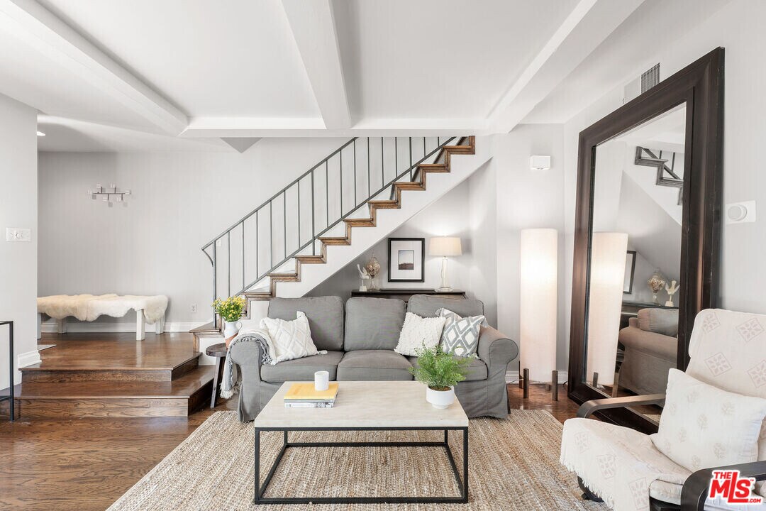 1232 Stanford St in Santa Monica, CA - Building Photo