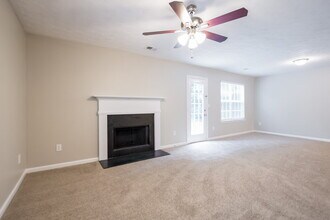 11248 James Madison Dr in Hampton, GA - Building Photo - Building Photo