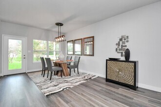 3814 Lakewood Dr in Montgomery, TX - Building Photo - Building Photo