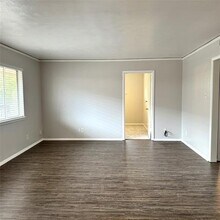 4149 Lovers Ln in Dallas, TX - Building Photo - Building Photo
