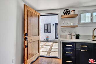 4313 W 59th St in Los Angeles, CA - Building Photo - Building Photo