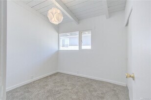 807 S Juniper Dr in Moses Lake, WA - Building Photo