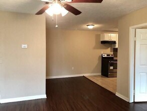 126 Gulf Pump Rd, Unit C in Crosby, TX - Building Photo - Building Photo