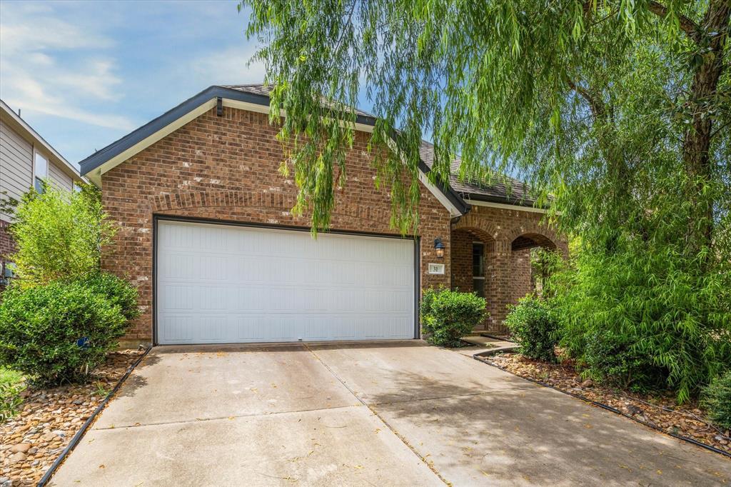 31 Butternut Grove Place in Tomball, TX - Building Photo