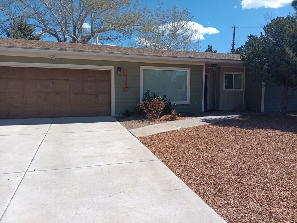 10508 Karen Ave NE in Albuquerque, NM - Building Photo