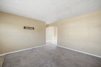 9522 6th Bay St in Norfolk, VA - Foto de edificio - Building Photo