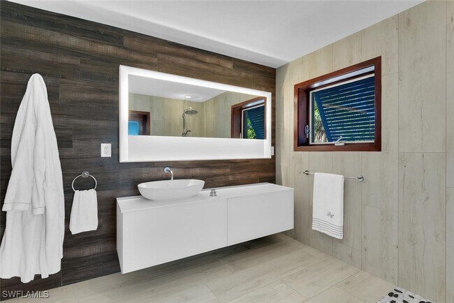 property at 795 18th Ave S