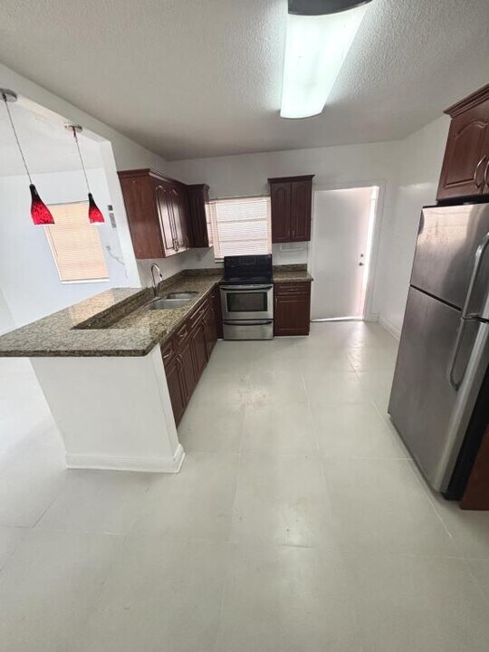 2176-2176 SW 4th St in Miami, FL - Building Photo