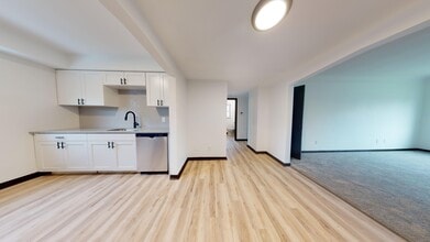 Ridgewood Lofts in Cleveland, OH - Foto de edificio - Building Photo