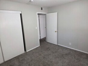 3221 Arlene Way in Las Vegas, NV - Building Photo - Building Photo