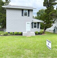 104 Caron Ln in Easley, SC - Building Photo