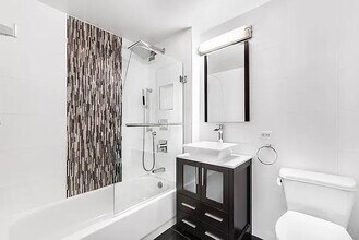 520 West 23rd Street in New York, NY - Building Photo - Building Photo