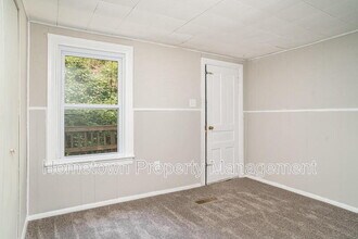 801 Mohn St in Steelton, PA - Foto de edificio - Building Photo