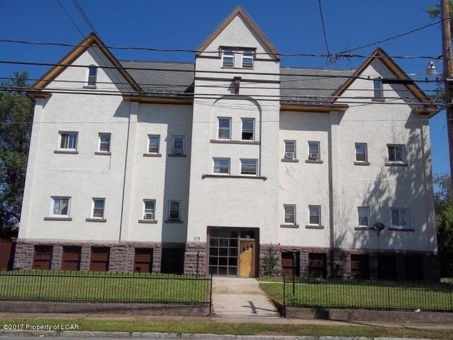 89 Carey Ave, Unit 5