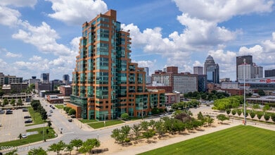 222 E Witherspoon St in Louisville, KY - Building Photo - Building Photo